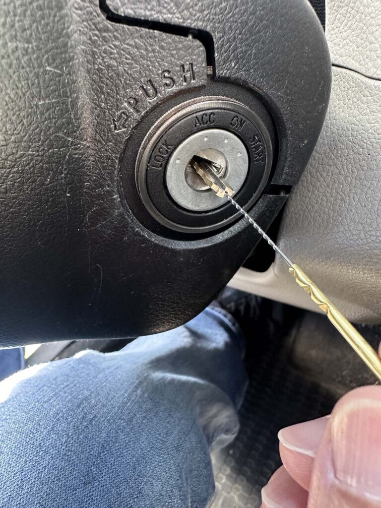 broken-key-extraction-ignition